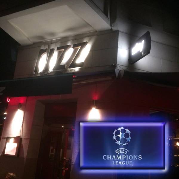 FC Bayern - Besiktas parallel Chelsea - Barca Sky CL in Kreuzberg Graefekiez