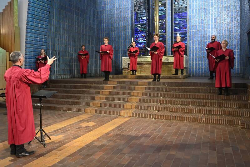 NoonSong mit Aufführung einer a-cappella-Passion