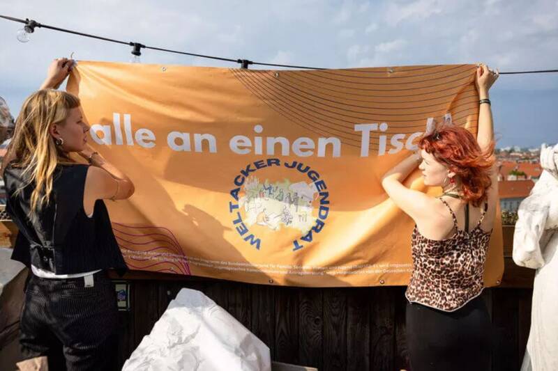 Kunst & Küfa auf dem Tempelhofer Feld