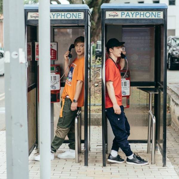 Die Lochis kommen mit Selfie-Tour zum Alexa