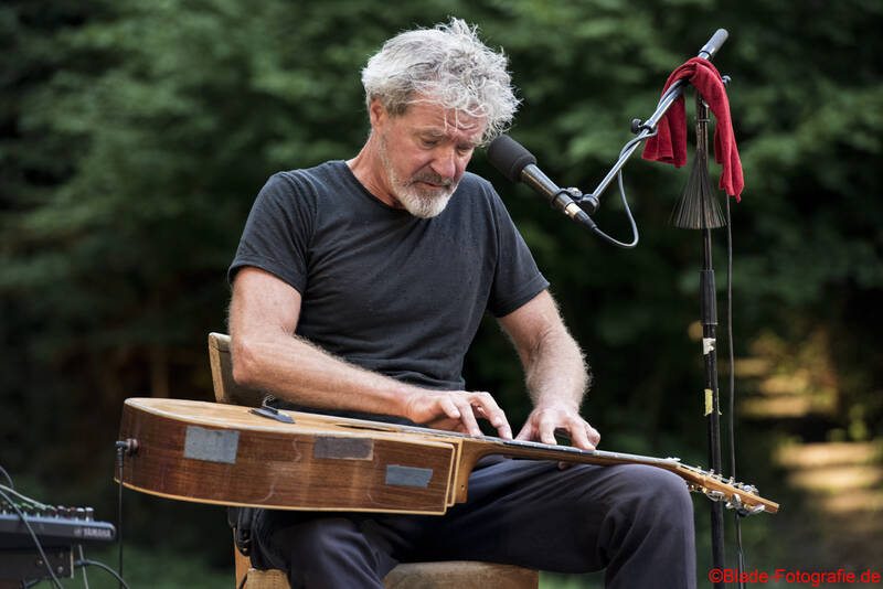 Dieter Bornschlegel in Concert - Psychedelic & Freestylegitarrenabend