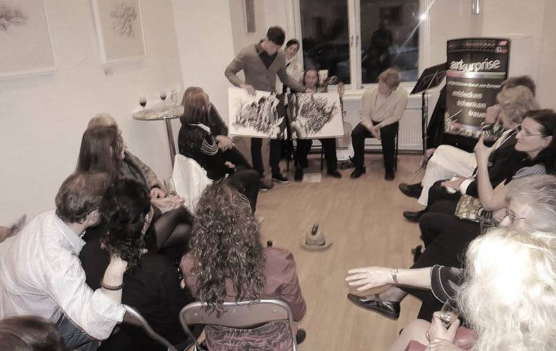Künstler-Stammtisch in der DIVERSITY GALERIA