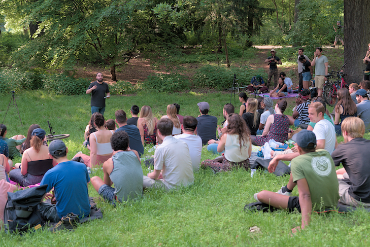 CANCELLED DUE TO WIND - Standup Comedy in the Park! (Hasenheide Park)
