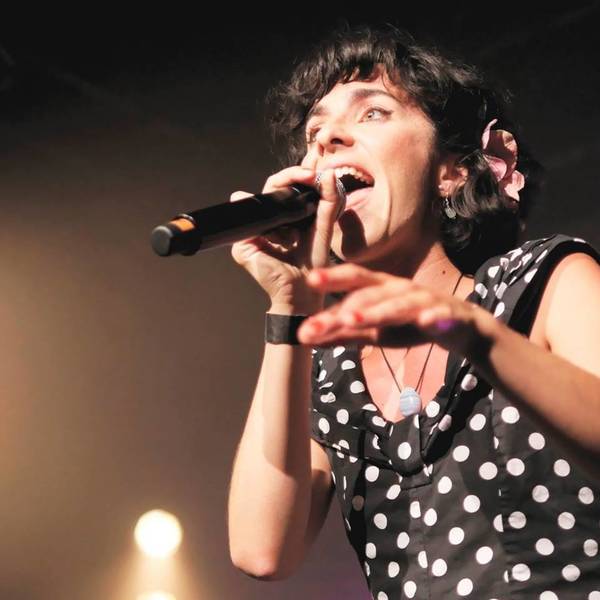 Elena Page live at Deriva
