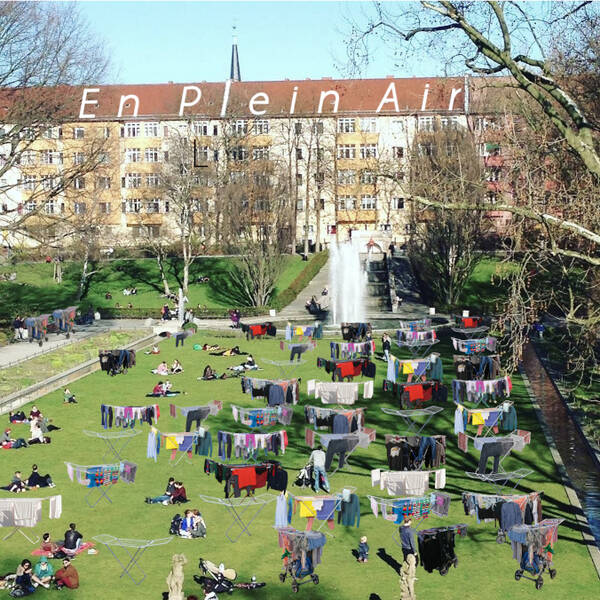 'En Plein Air' Kunst Installation und Kleidertausch @48h Neukölln