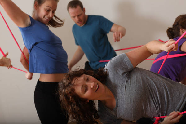Stop & Roll - BodyBrianDance - Reset your Body - Gruppentraining Kreuzberg