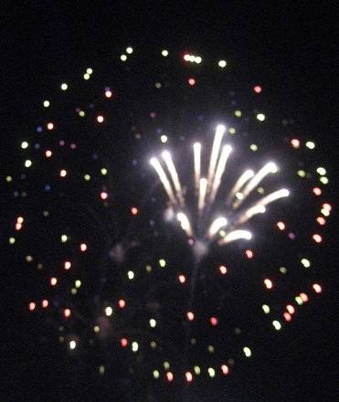 Feuerwerk über dem Weißen See (Weißenseer Blumenfest)