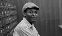 ¿Comment! – Performance mit Fiston Mwanza Mujila