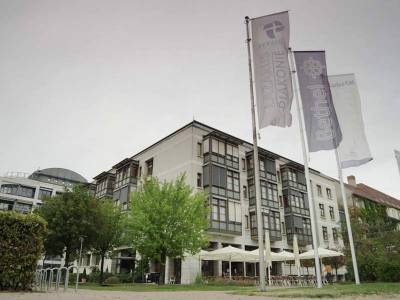 Einladung zum Lazarus Hospiz - Forumabend: Lazarus Berlin - wie alles begann - von der Entstehung des Lazarus Standorts