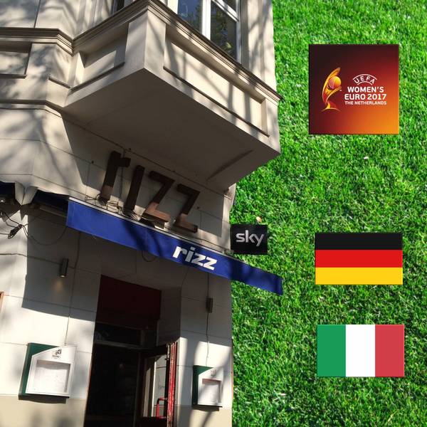 Deutschland - Italien Frauen Fußball EM auf Leinwand in Kreuzberg