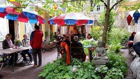 Frühlingsfest 2017 in der Surya Villa