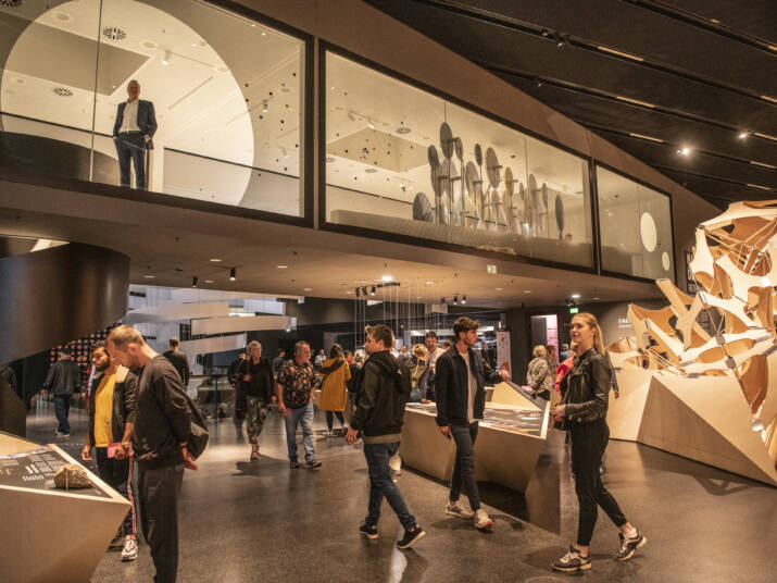 Zukunft der Demokratie. Tour durch die Ausstellung anlässlich des Berliner Demokratietages