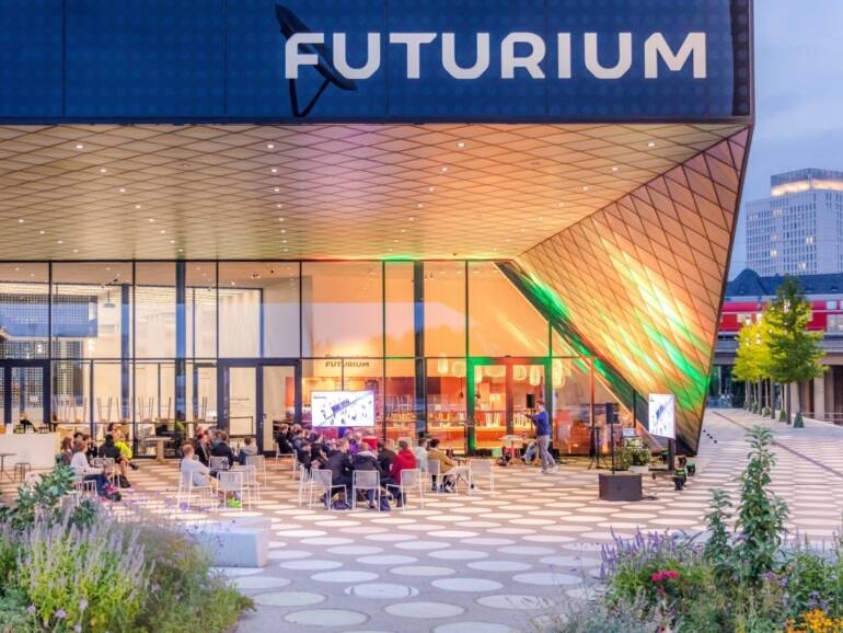 Open-Air-Quiz im Futurium: Demokratie - und wie!