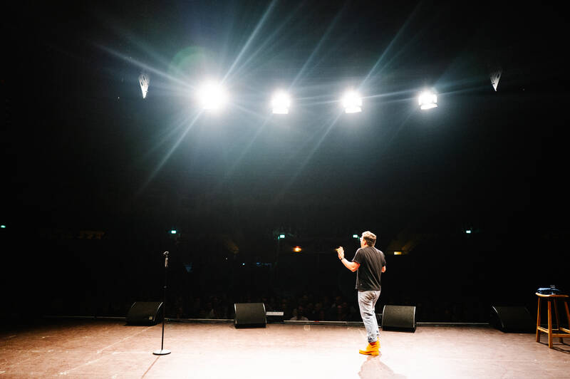 Comedyshow  • 20 Uhr • Fast Spontan • in Friedrichshain