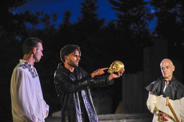 Rausgegangen präsentiert: Volkstheater für Alle - Hamlet von William Shakespeare. Open Air