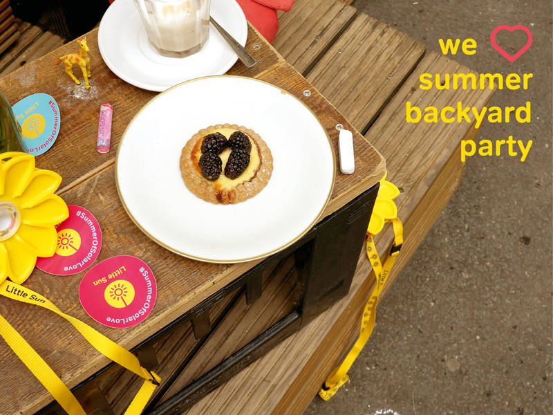 We ♥ summer backyard party