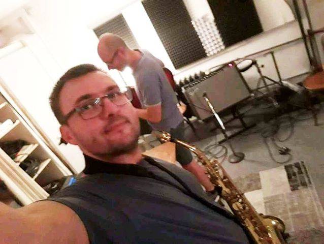 Konzert - Csaba Houdek (Gitarre) & Daniel Varga (sax) im Kollektivbar ES Neukölln