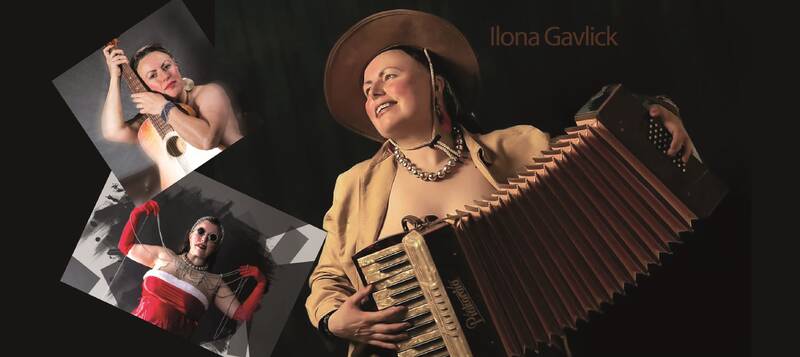 Performance in PostArt Gallery - Ilona Gavlick