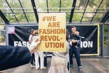 Tausch dich glücklich | Fashion Revolution Week