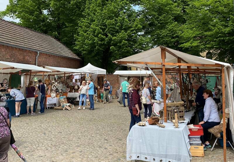 12. Kunsthandwerkermarkt 2024 auf dem Hof Bürgerhaus "Alte Feuerwache“
