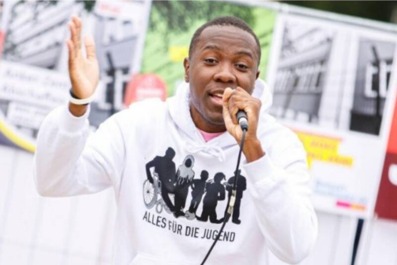 Back to the Roots: Rap-Workshop mit Matondo