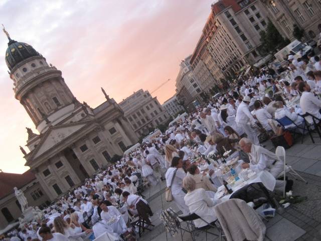 Diner en blanc Berlin