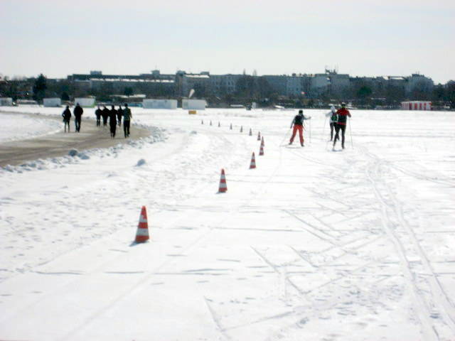 Langlaufen und Langlaufloipe auf Tempelhofer Feld & Langlaufstrecken
