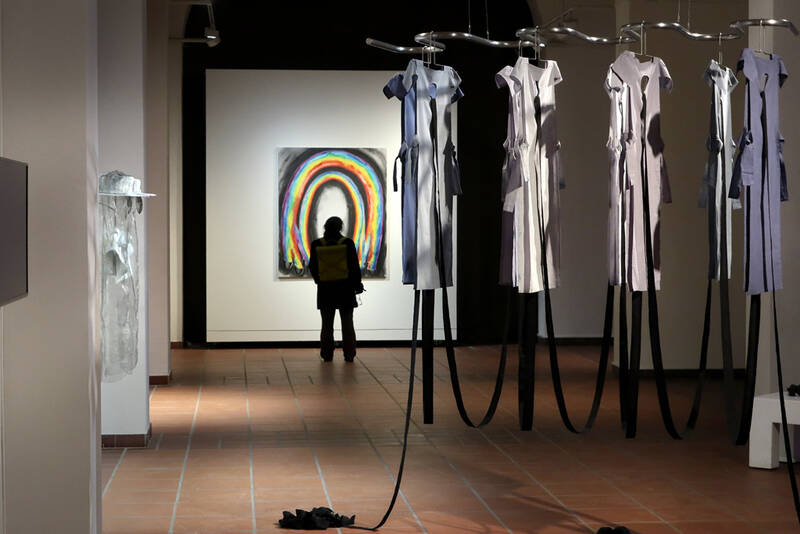 Trauerspaziergang im Rahmen der Ausstellung "In Watte und Nadeln - Konturen von Trauer"
