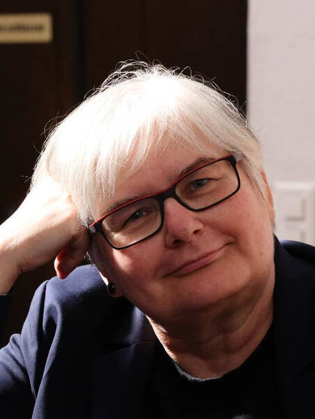 Singen ist ein bisschen wie Sterben - Lesung mit Inge Lütt