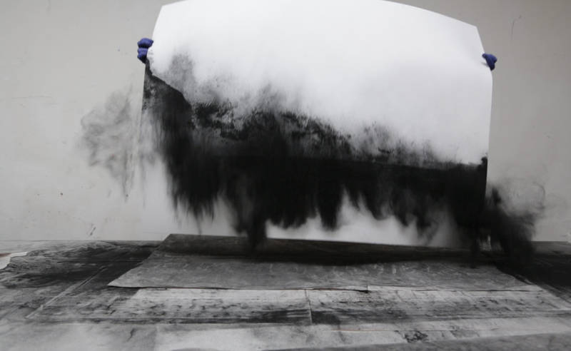 When the world is left only black and grey - Ausstellung 