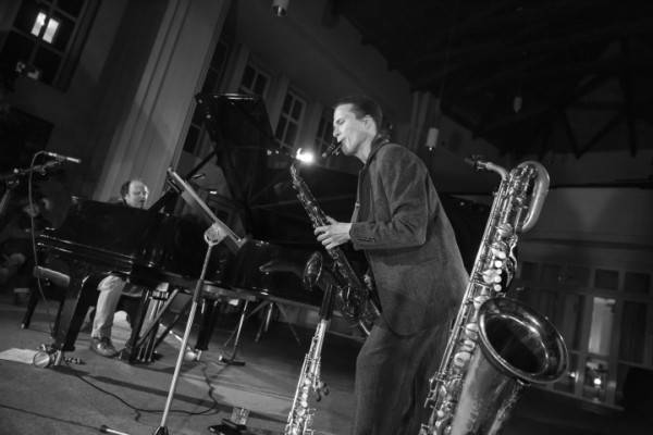 JAZZ & BEYOND