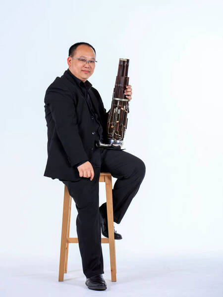 Weltmusiksalon "Der fliegende Teppich" mit Joey Kwok