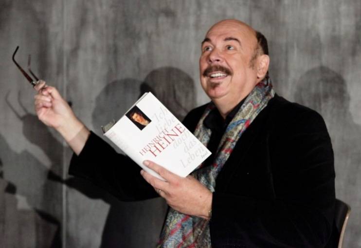 NACHTGEDANKEN Fred Kastein präsentiert literarische Kostbarkeiten