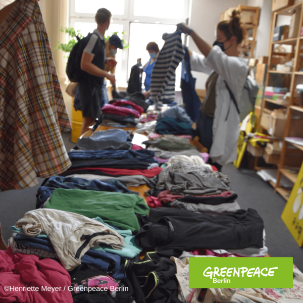 Greenpeace #MAKESMTHNG Kleidertauschparty 