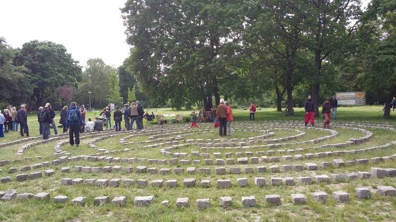 Labyrinth in der Hasenheide - Mitsingkonzert