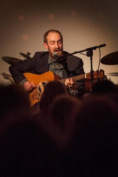 Konzert (Singer-songwriter/Gitarre): Lukas Creswell-Rost @ Mein Haus am See