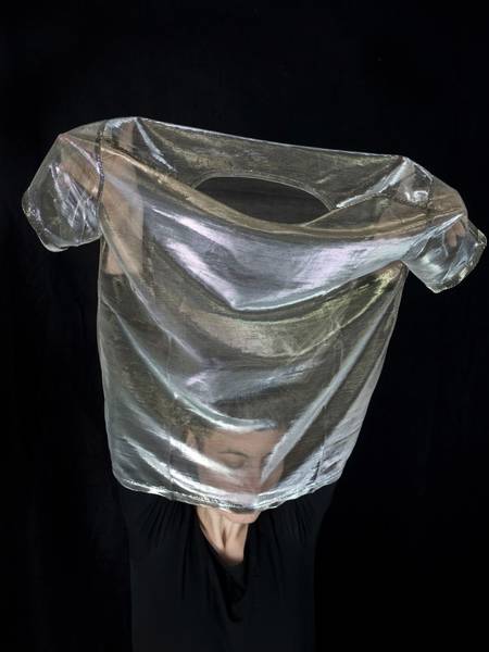 AUSUFERN 2019 – WE HAVE A BODY von Yvon Chabrowski