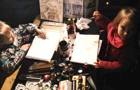 Seidenmalerei | Malen & Schreiben mit der historischen Glasfeder beim Lucia Weihnachtsmarkt in der Kulturbrauerei