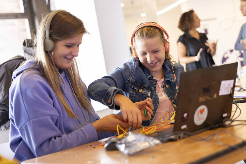 Maker Festival: Tüfteln, coden und kreativ sein mit Make Your School