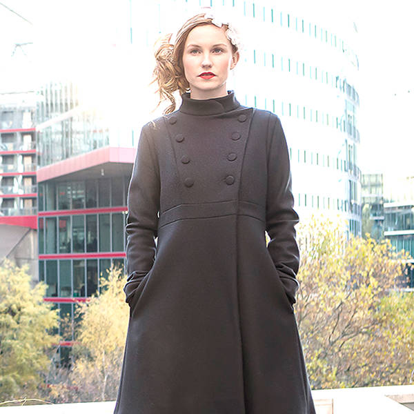 Mantel, Jacke, Trenchcoat – Fashion-Präsentation bei ANNE WOLF