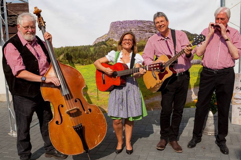 Retro Schlagerabend mit Gerhild und Band "Meine Jungs und Mir"