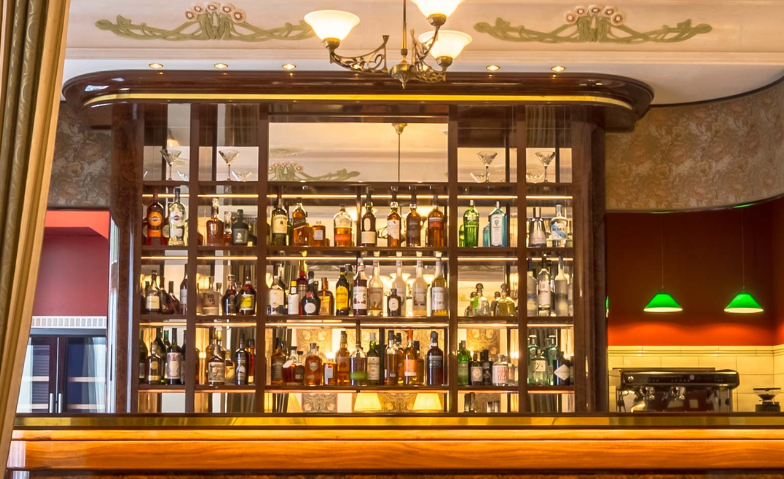 Myer's Bar - Die gemütliche Lounge in P'Berg