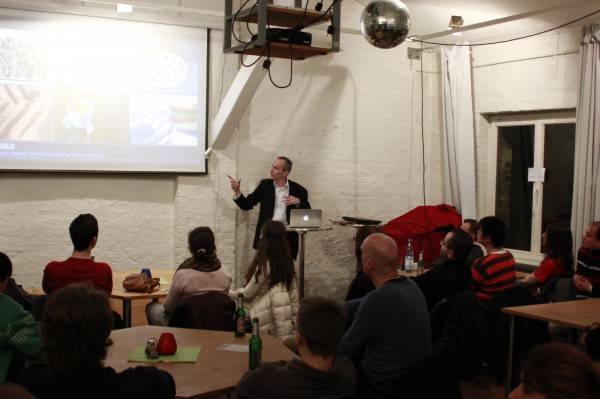 BIOMIMICRY: INNOVATION BY MIMICKING NATURE