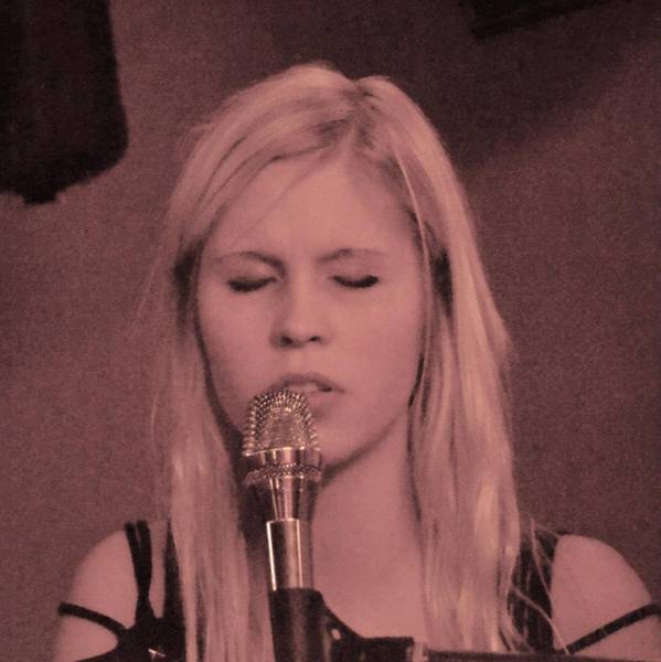 Mikkie - Singer/Songwriterin - Live bei Speiche - Eintritt frei 
