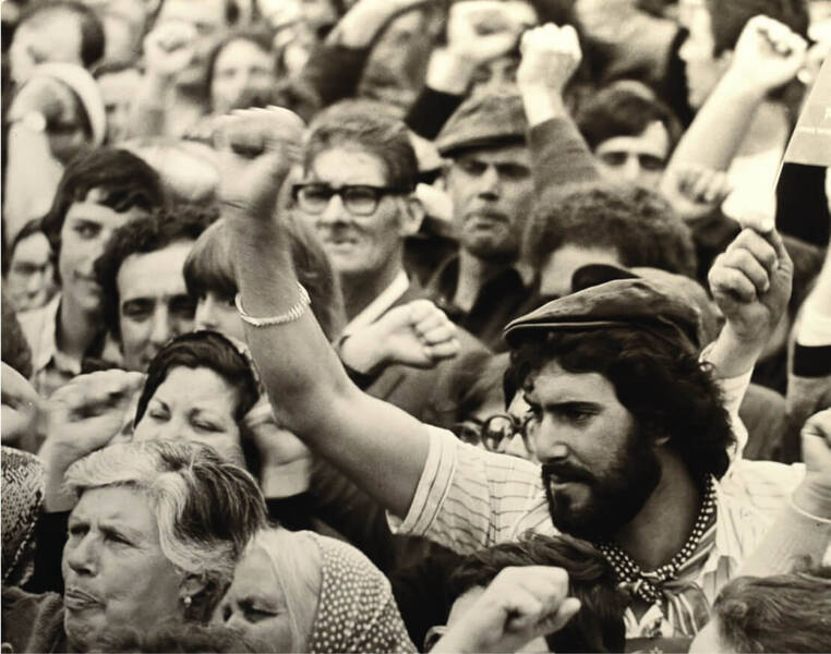 Die Nelkenrevolution – Chronik eines Aufbruchs zu Freiheit, Fortschritt und Demokratie
