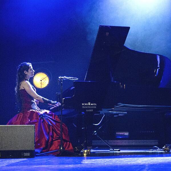 Noelia Sarris - Gothic Piano Pieces & Gothic Songs 