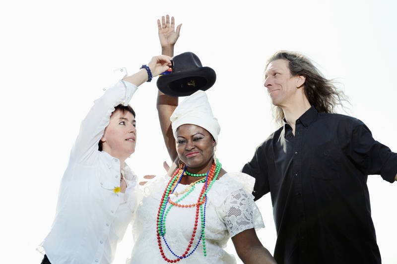 Konzert (Bossa Nova/ Samba): Oloyé 