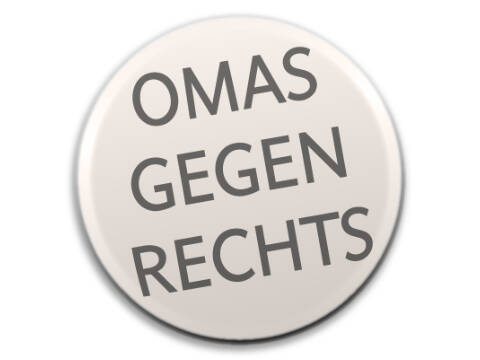 "Blutrote Schuhe im Goldenen Käfig" Veranstaltung gegen Femizide der Omas gegen Rechts Berlin