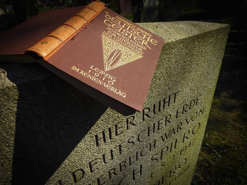 Open-Air-Lesung aus den Werken von Heinrich Spiero