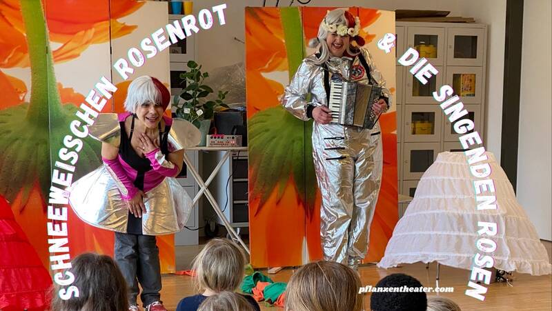 Schneeweißchen und Rosenrot beim Tomatenverkauf auf dem Naturhof